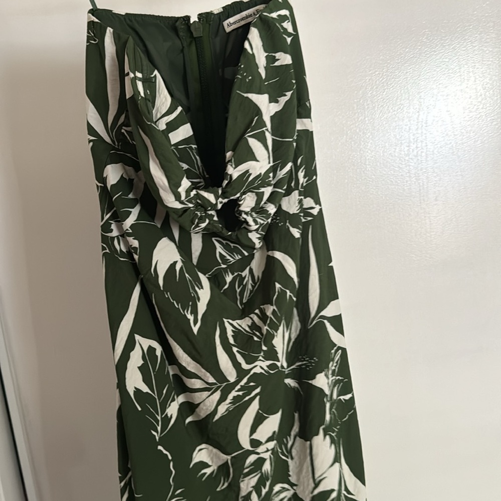 Strapless front twist dress - Picture 4 of 10